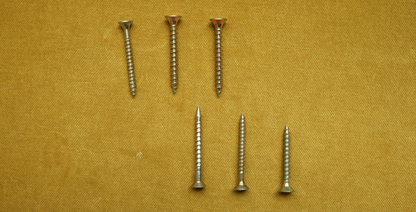 img Что на самом деле означает цвет цинка на саморезах и какой выбрать